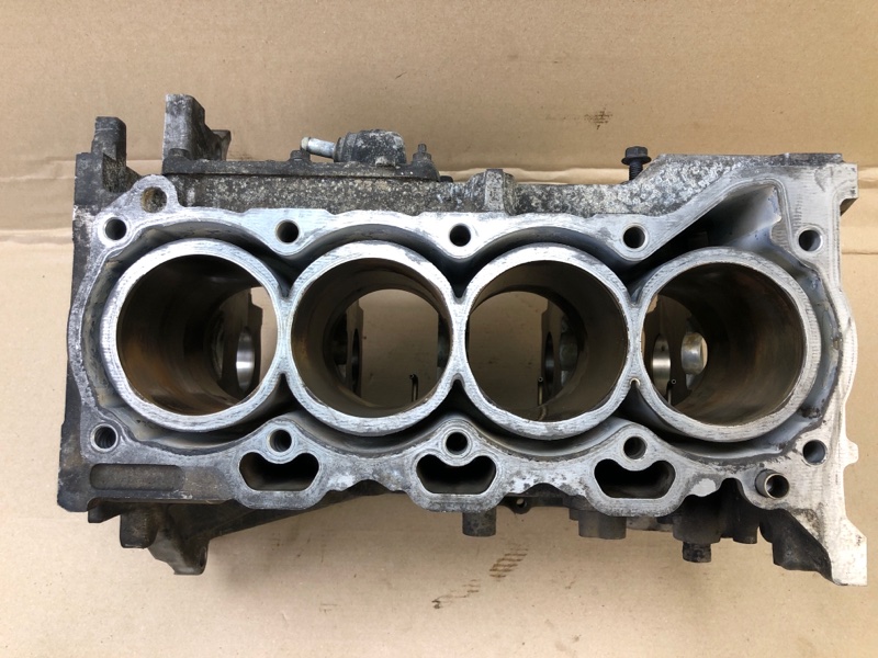 Блок двигателя TOYOTA COROLLA 150 06-13 1ZR 11410-39015 Б/У