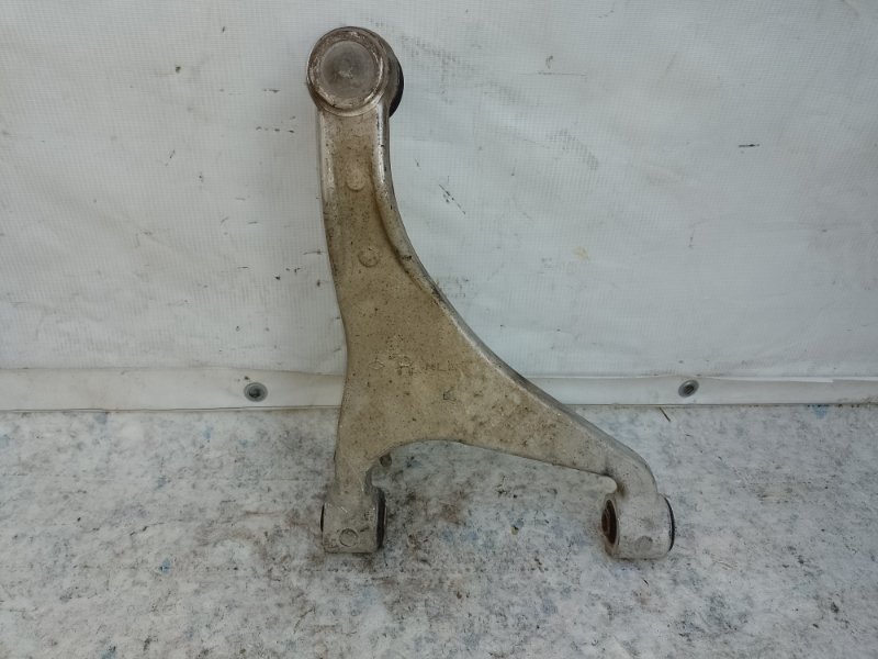 Рычаг задней подвески поперечный верхний правый M35/M45 04-10 2004 3.5 VQ35DE