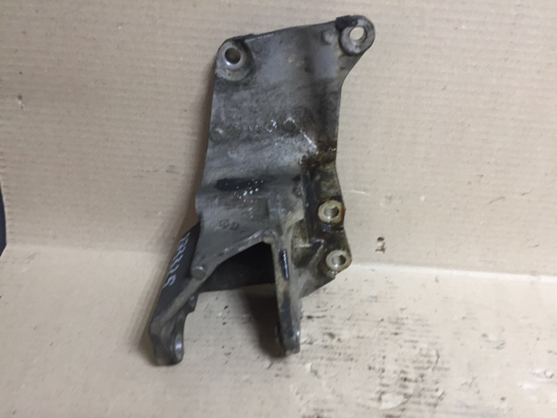 Кронштейн генератора NISSAN QX56 / TITAN / ARMADA 04-16 VK56DE