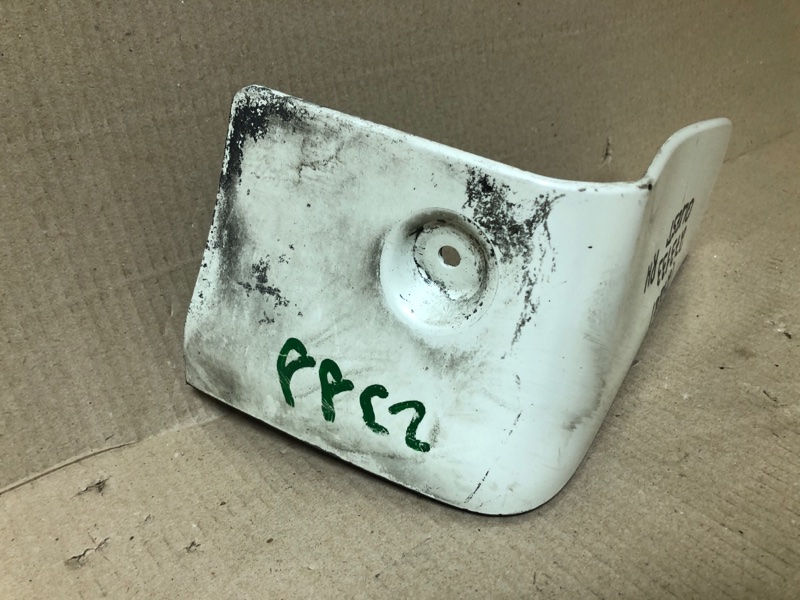 Накладка крыла задняя правая NISSAN QUEST S 11-17 Минивен E52 3.5