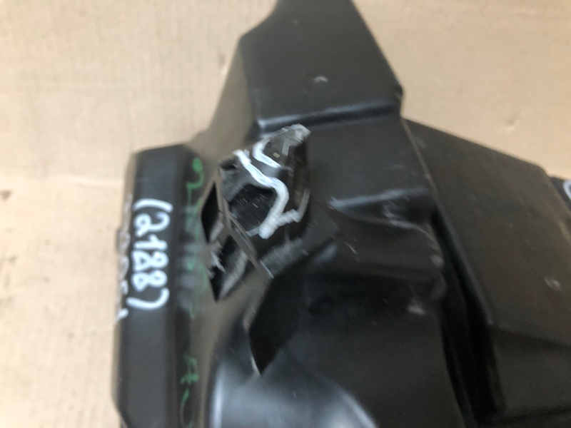 Корпус воздушного фильтра QUEST S 11-17 2014 Минивен E52 3.5