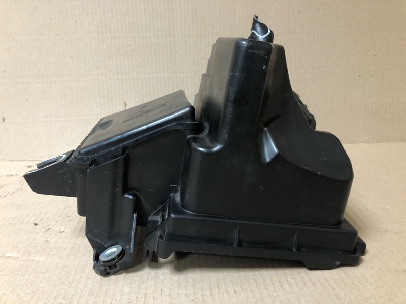 Корпус воздушного фильтра QUEST S 11-17 2014 Минивен E52 3.5