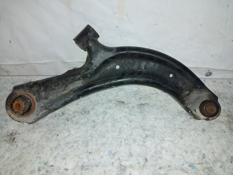 Рычаг передней подвески нижний правый NISSAN NV200 USA 13- 2017 2.0 MR20DE 54500-9AM1A Б/У