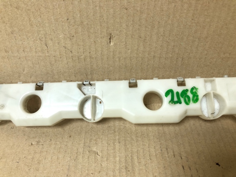 Кронштейн заднего бампера левый QUEST S 11-17 2014 Минивен E52 3.5