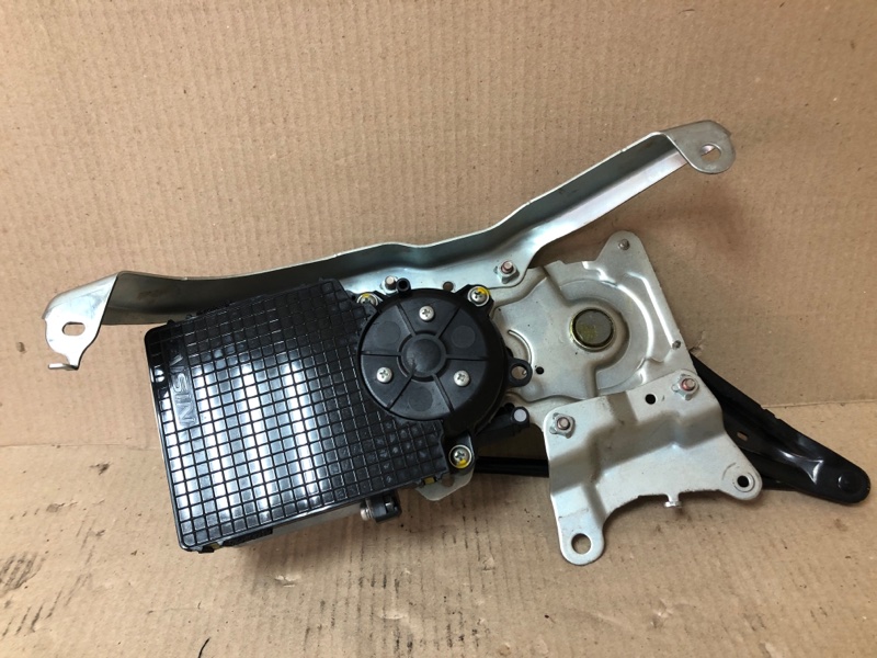 Моторчик привода ляды QUEST S 11-17 2014 Минивен E52 3.5 Моторчик привода ляды QUEST S 11-17 2014 Минивен E52 3.5