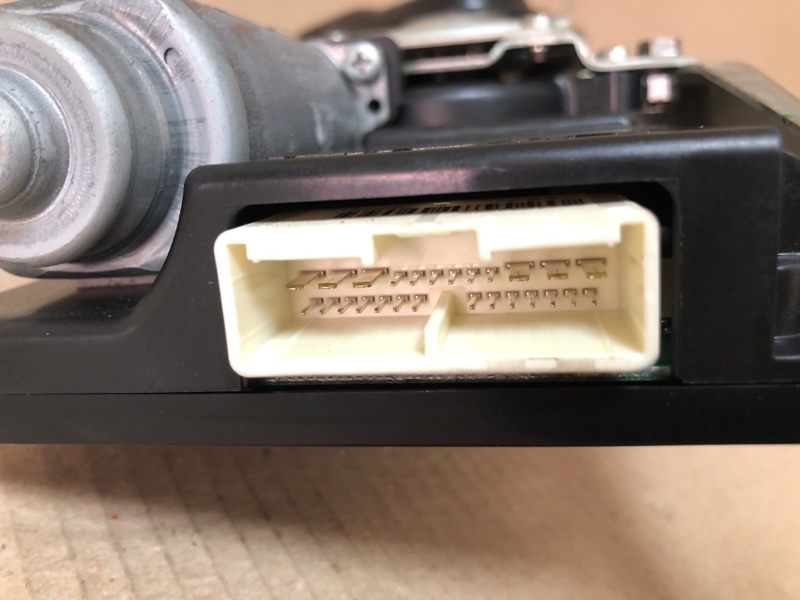 Моторчик привода ляды QUEST S 11-17 2014 Минивен E52 3.5 Моторчик привода ляды QUEST S 11-17 2014 Минивен E52 3.5