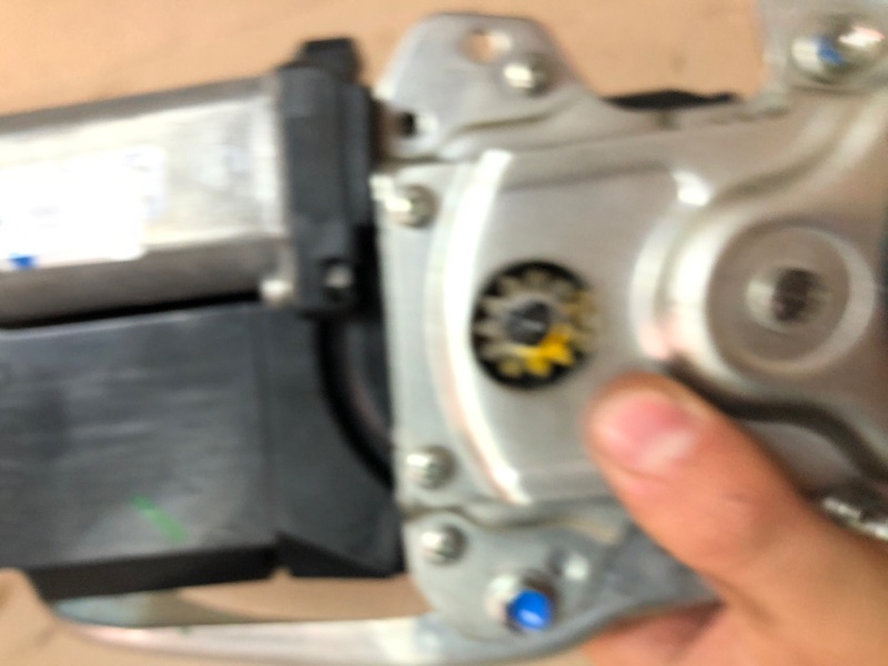 Моторчик привода ляды QUEST S 11-17 2014 Минивен E52 3.5 Моторчик привода ляды QUEST S 11-17 2014 Минивен E52 3.5