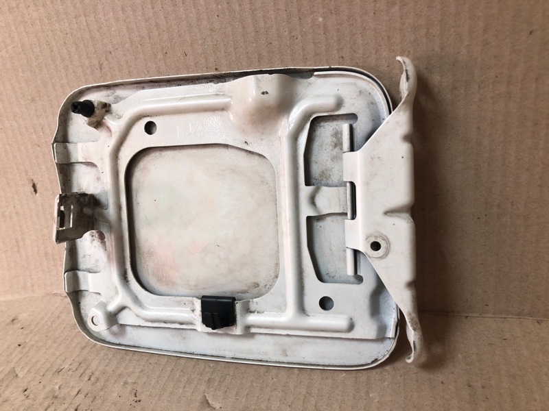 Лючок топливного бака QUEST S 11-17 2014 Минивен E52 3.5