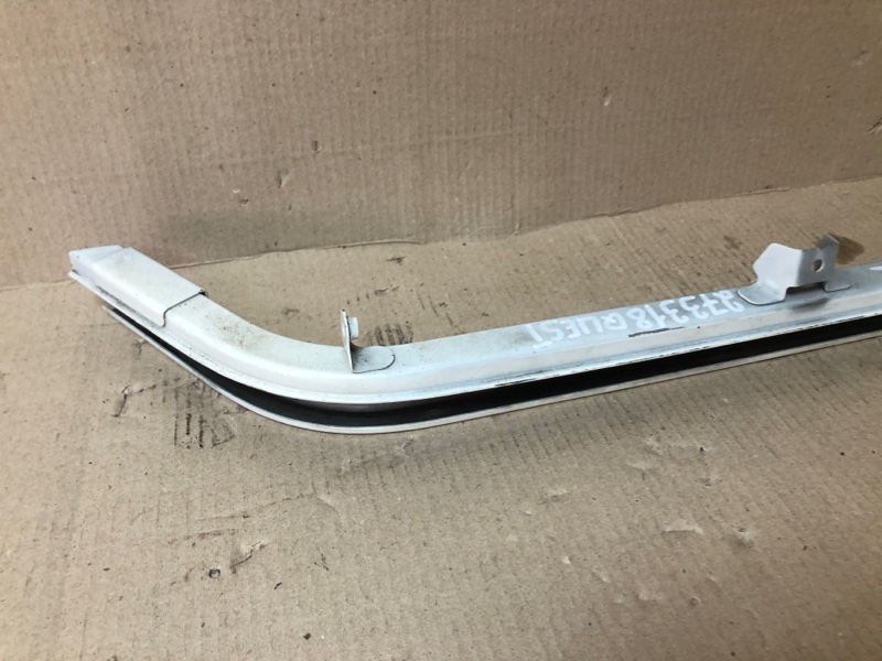 Кронштейн левый QUEST S 11-17 2014 Минивен E52 3.5