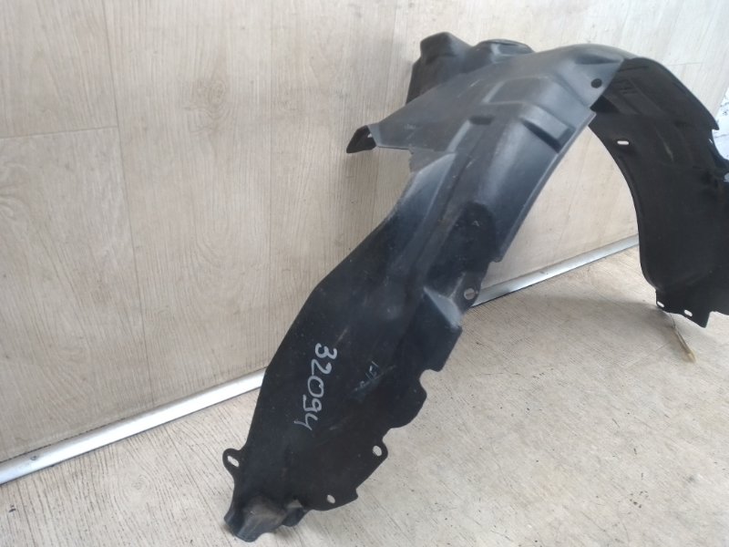 Подкрылок передний правый MAZDA 323 BG 89-94