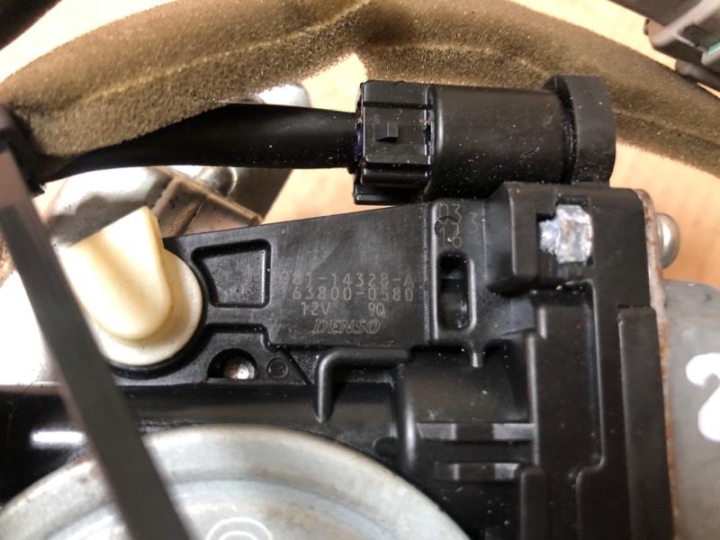 Замок двери боковой задний левый QUEST S 11-17 2014 Минивен E52 3.5