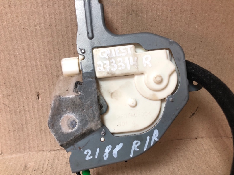 Моторчик привода сдвижной двери правый QUEST S 11-17 2014 Минивен E52 3.5