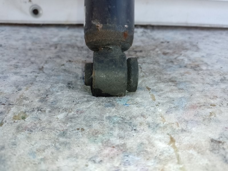 Амортизатор задний HYUNDAI ELANTRA MD 10-15 MD 1.8 G4NB