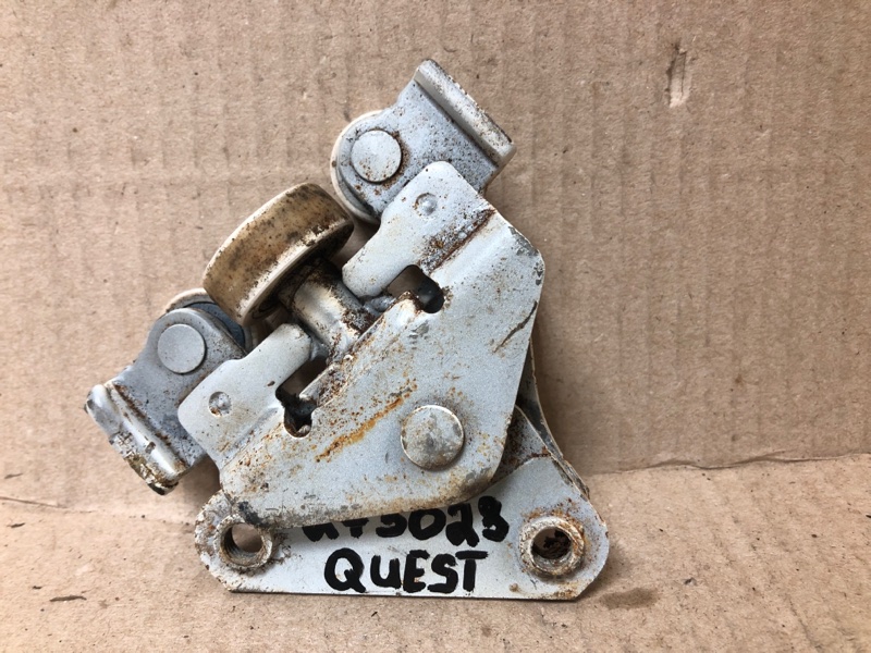 Ролик сдвижной двери нижний левый NISSAN QUEST S 11-17 2014 Минивен E52 3.5 82421-1JA0A Б/У