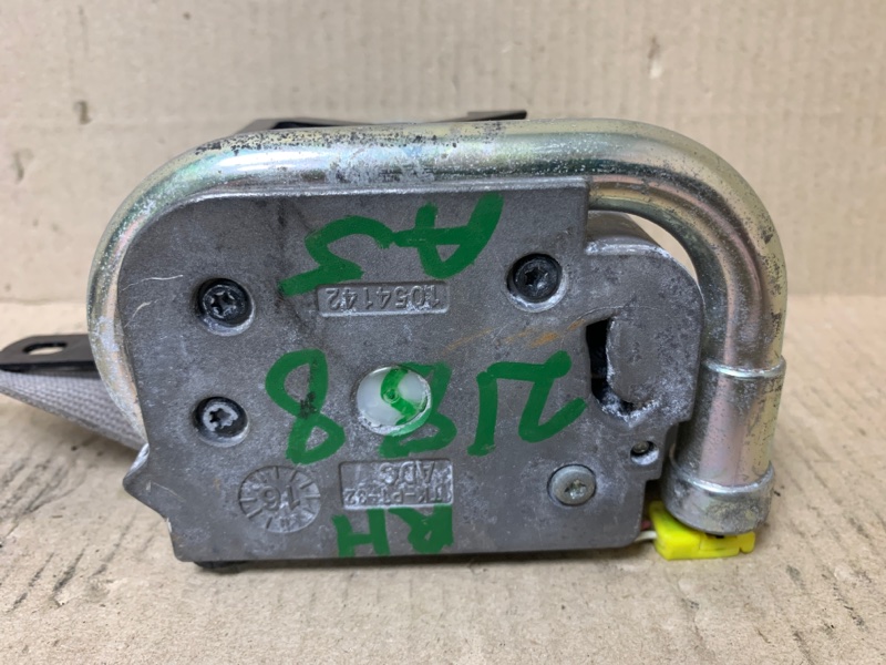 Ремень безопасности передний правый QUEST S 11-17 2014 Минивен E52 3.5