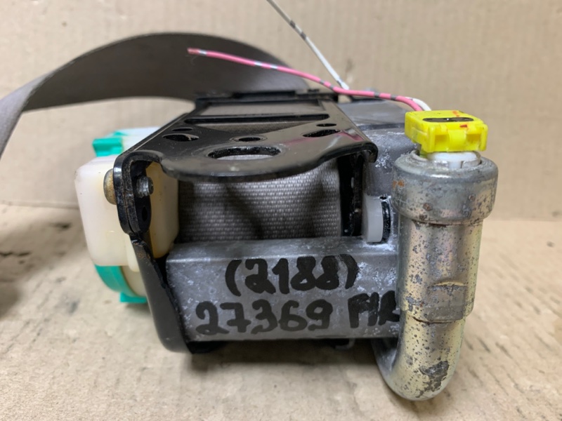 Ремень безопасности передний правый QUEST S 11-17 2014 Минивен E52 3.5