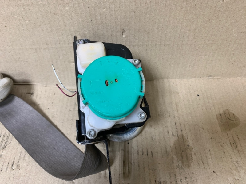 Ремень безопасности передний правый QUEST S 11-17 2014 Минивен E52 3.5