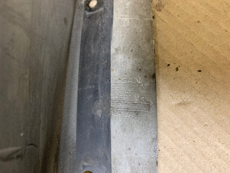 Накладка крыла задняя левая QUEST S 11-17 2014 Минивен E52 3.5