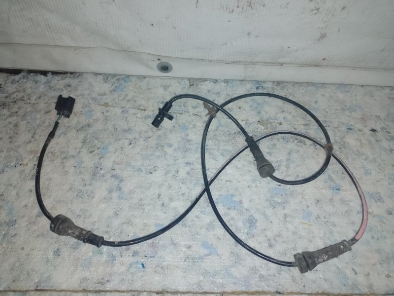 Датчик ABS задний правый NISSAN NV200 USA 13- 2018 2.0 MR20DE 47900-3LM0A Б/У