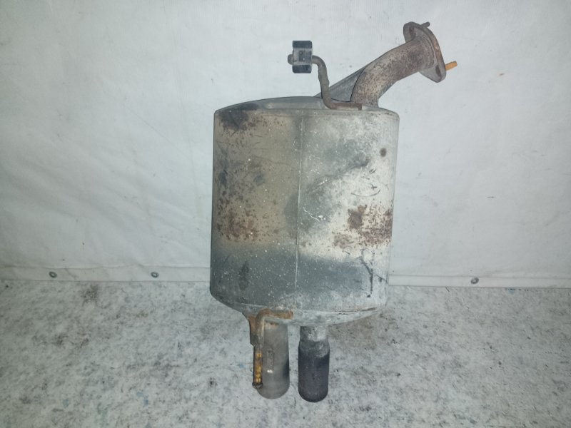 Глушитель левый INFINITI M35/M45 04-10 2004 3.5 VQ35DE 20100-EH005 Б/У