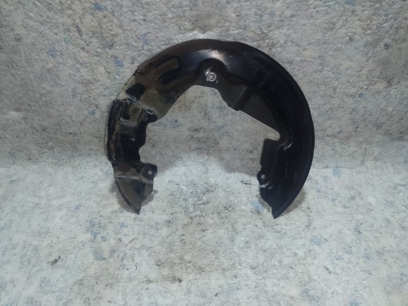 Защита тормозного диска передняя правая FORD FUSION 14- 2014 2.5L DG9Z-2K004-B Б/У