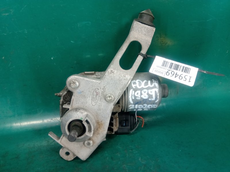 Запчасть моторчик стеклоочистителя передний FORD FOCUS 10-18 2014 Седан 2.0 BM51-17504-BJ Б/У Моторчик стеклоочистителя передний FORD FOCUS 10-18 2014 Седан 2.0 BM51-17504-BJ Б/У