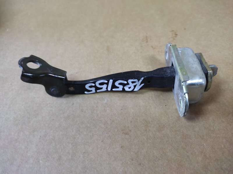 Ограничитель двери передний левый G25/G35/G37/Q40 06-14 2007 Седан 3.5 VQ35HR Ограничитель двери передний левый G25/G35/G37/Q40 06-14 2007 Седан 3.5 VQ35HR