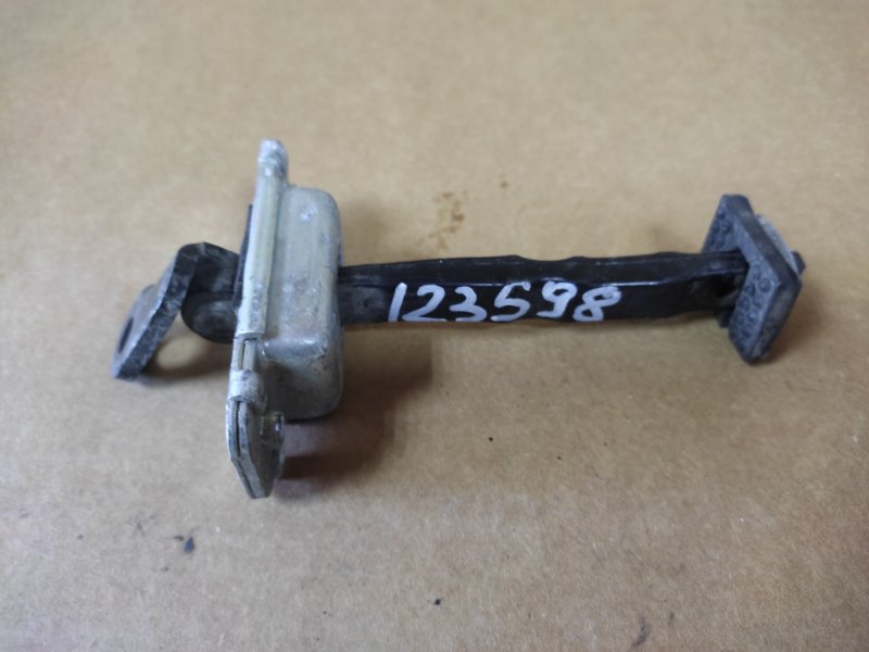 Ограничитель двери передний правый KIA PICANTO SA 04-10 Б/У