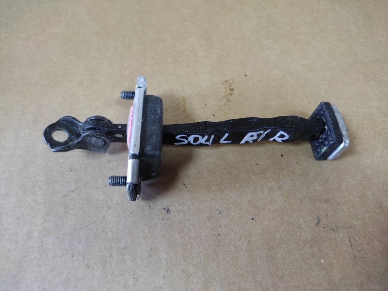 Ограничитель двери передний правый SOUL PS 13-19 2015 PS 2.0 Ограничитель двери передний правый SOUL PS 13-19 2015 PS 2.0