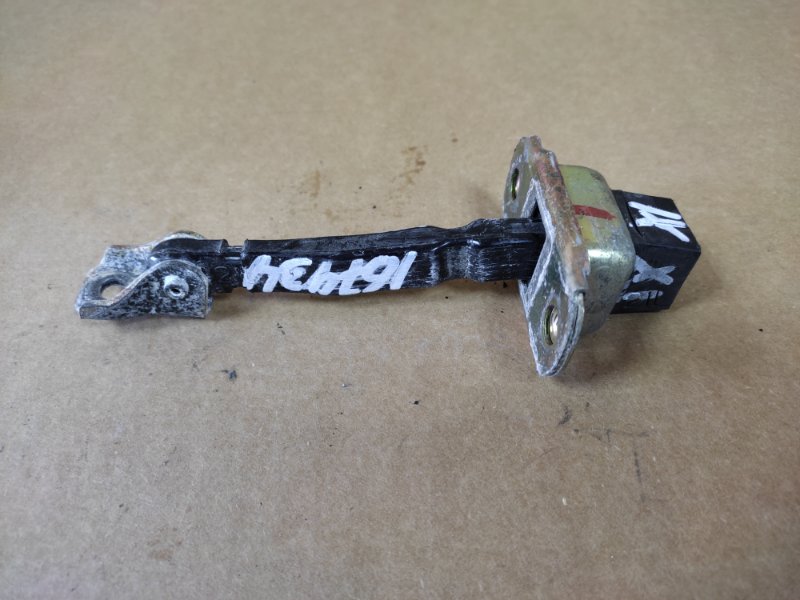 Ограничитель двери передний правый LANCER IX 9 03-07 2004 Седан 2.0