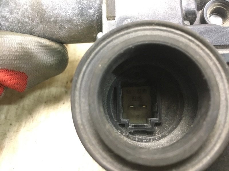 Моторчик стеклоподъемника задний правый RX350/450 15-22 Внедорожник