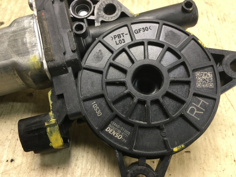 Моторчик стеклоподъемника задний правый SONATA LF 2014- LF 2.4 G4KJ