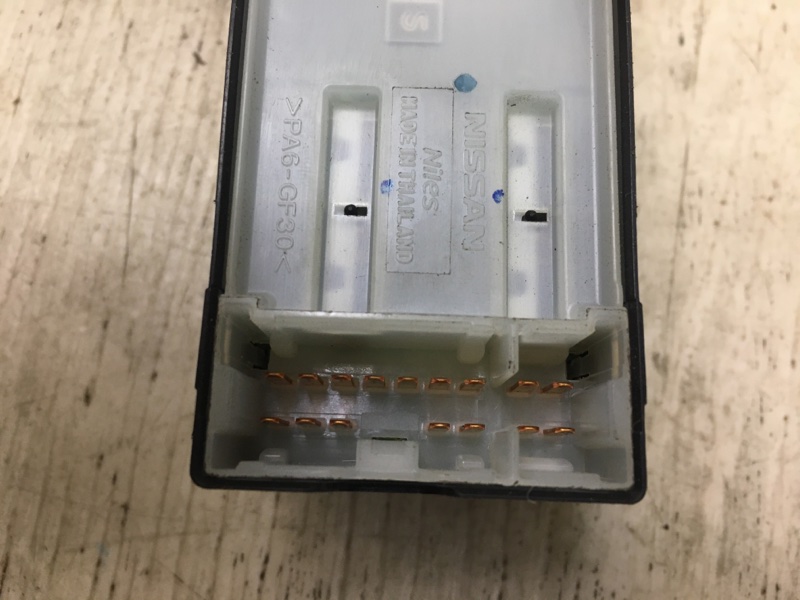 Блок управления стеклоподъемниками NV200 USA 13-