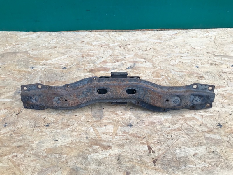 Балка под КПП MITSUBISHI PAJERO SPORT 96-09