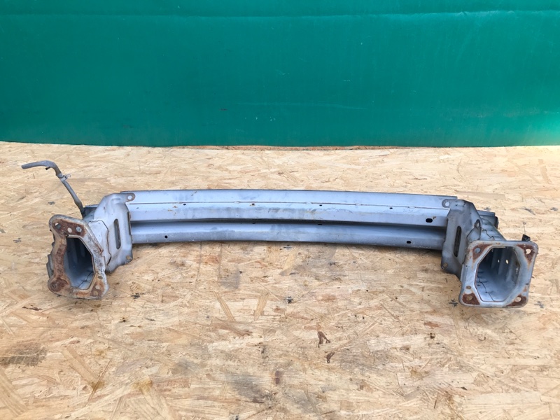 Усилитель переднего бампера MAZDA 3 BK 03-08