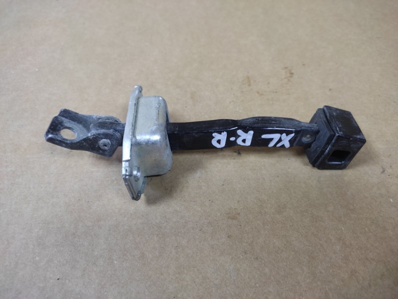 Ограничитель двери задний правый OUTLANDER XL 05-13