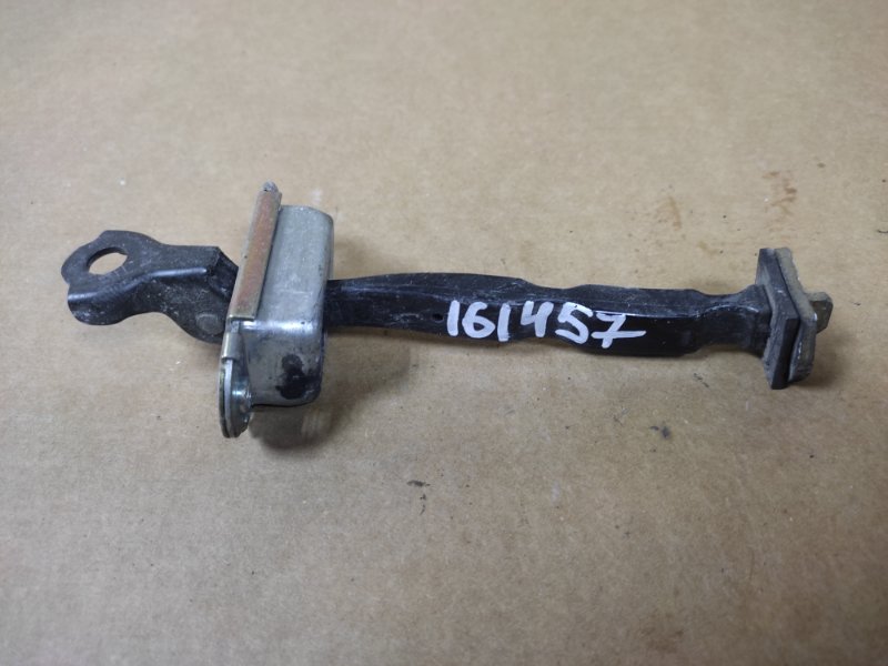 Запчасть ограничитель двери передний левый NISSAN MURANO Z50 02-07 80430-CA010 Б/У Ограничитель двери передний левый NISSAN MURANO Z50 02-07 80430-CA010 Б/У