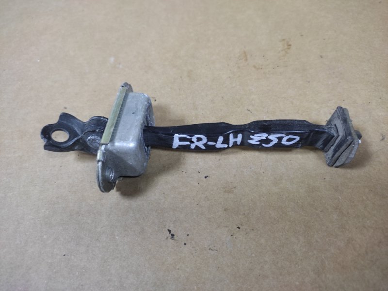 Ограничитель двери передний левый MURANO Z50 02-07