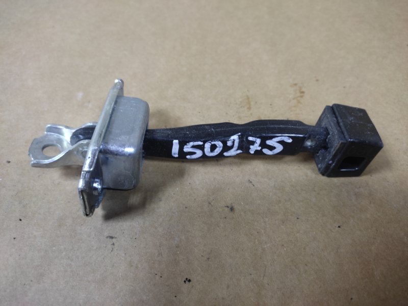 Ограничитель двери передний правый MITSUBISHI ASX / OUTLANDER SPORT 10-21 2014 Внедорожник 2.0 5702A178 Б/У