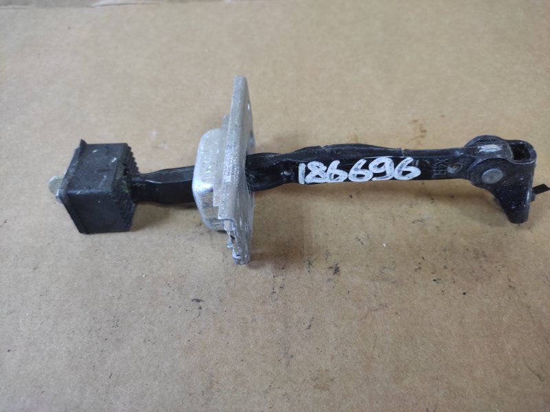 Ограничитель двери передний правый RDX 12-19 2015 TB3 3.5 J35Z2