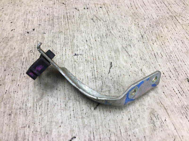 Кронштейн CX-3 14-18 2.0 Кронштейн CX-3 14-18 2.0