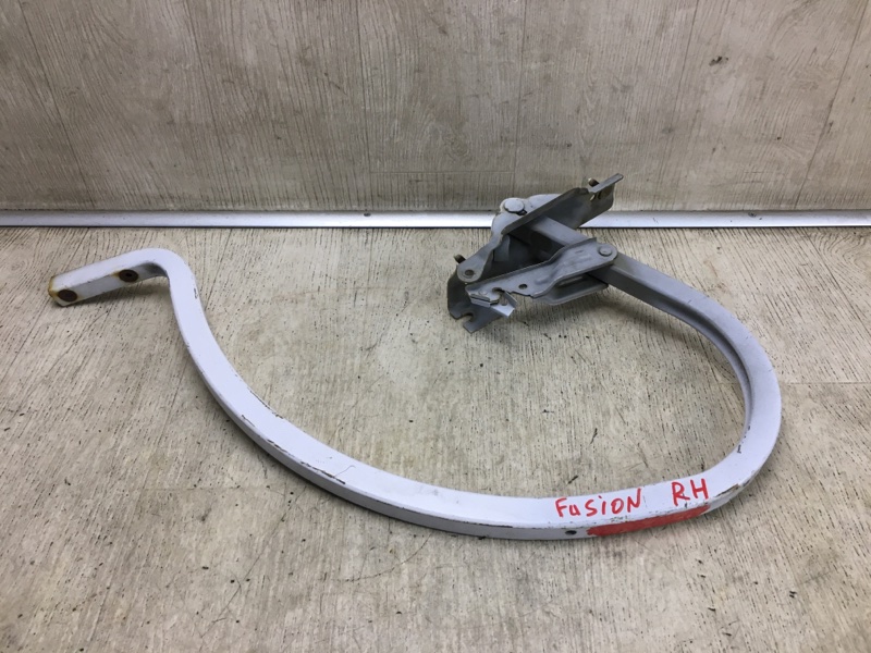 Петля крышки багажника правая FORD FUSION 14- DS7Z5442700L Б/У