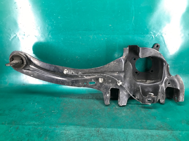 Рычаг задней подвески продольный правый MAZDA 3 BL 09-13