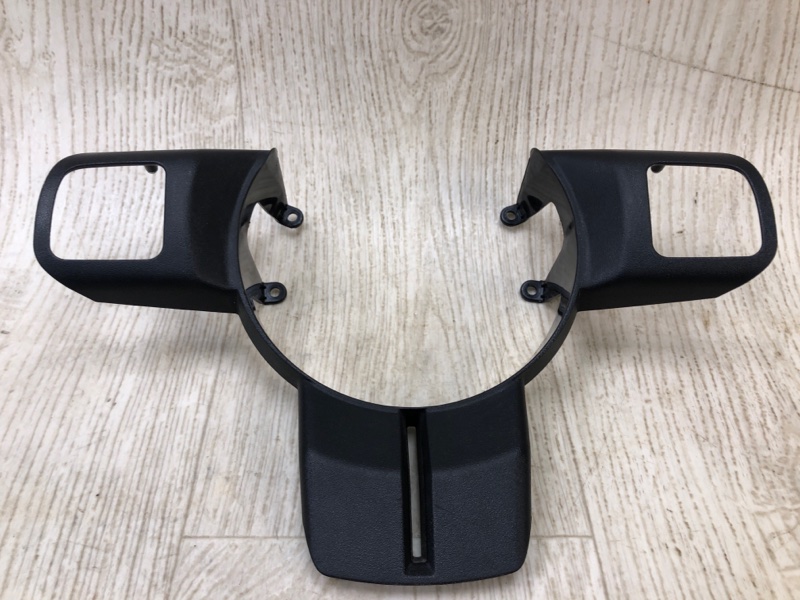 Запчасть накладка в салоне передняя JEEP COMPASS 17-21 1TE62 XDVAB Б/У Накладка в салоне передняя JEEP COMPASS 17-21 1TE62 XDVAB Б/У