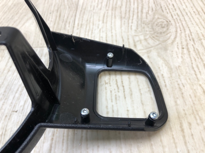 Накладка в салоне передняя PATRIOT 10-17 Накладка в салоне передняя PATRIOT 10-17