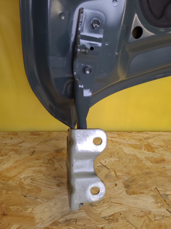 Запчасть петля капота правая KIA NIRO SG2 22- 66920-AT000 Б/У Петля капота правая KIA NIRO SG2 22- 66920-AT000 Б/У