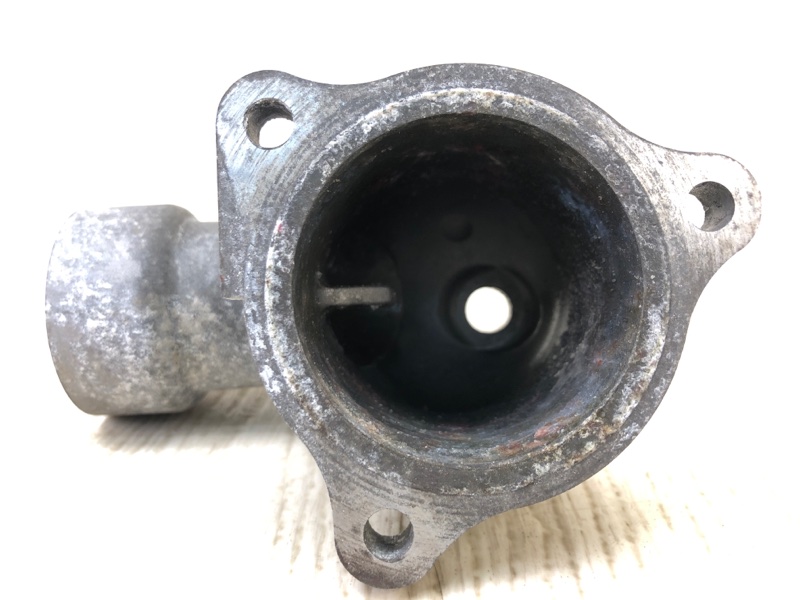 Фланец системы охлаждения SOLARA 03-09 2006 Кабриолет 3.3 3MZ-FE