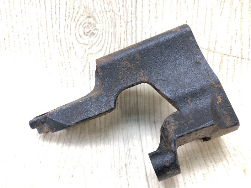 Запчасть кронштейн двигателя TOYOTA SOLARA 03-09 2006 Кабриолет 3.3 3MZ-FE 12315-20040 Б/У Кронштейн двигателя TOYOTA SOLARA 03-09 2006 Кабриолет 3.3 3MZ-FE 12315-20040 Б/У