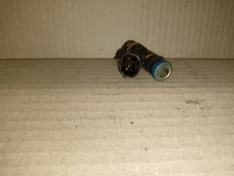 Форсунка топливная MURANO Z50 02-07 2004 3.5 VQ35DE Форсунка топливная MURANO Z50 02-07 2004 3.5 VQ35DE