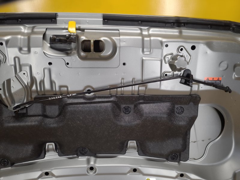 Упор капота NISSAN LEAF 18- 65771-5SK0A Б/У